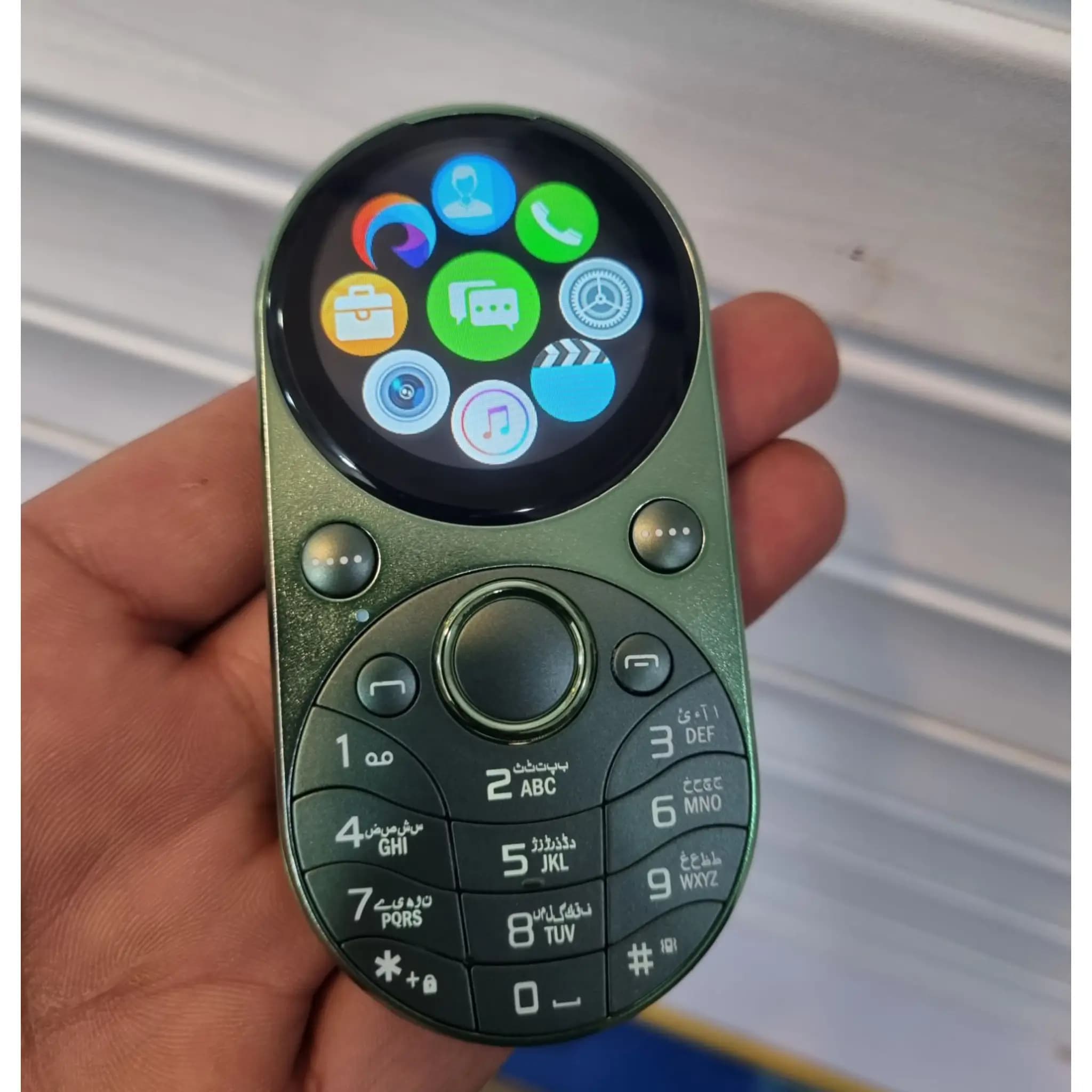 Faywa Diamond Mobile | Diamond Mobile - Round Display and Long Battery Life
